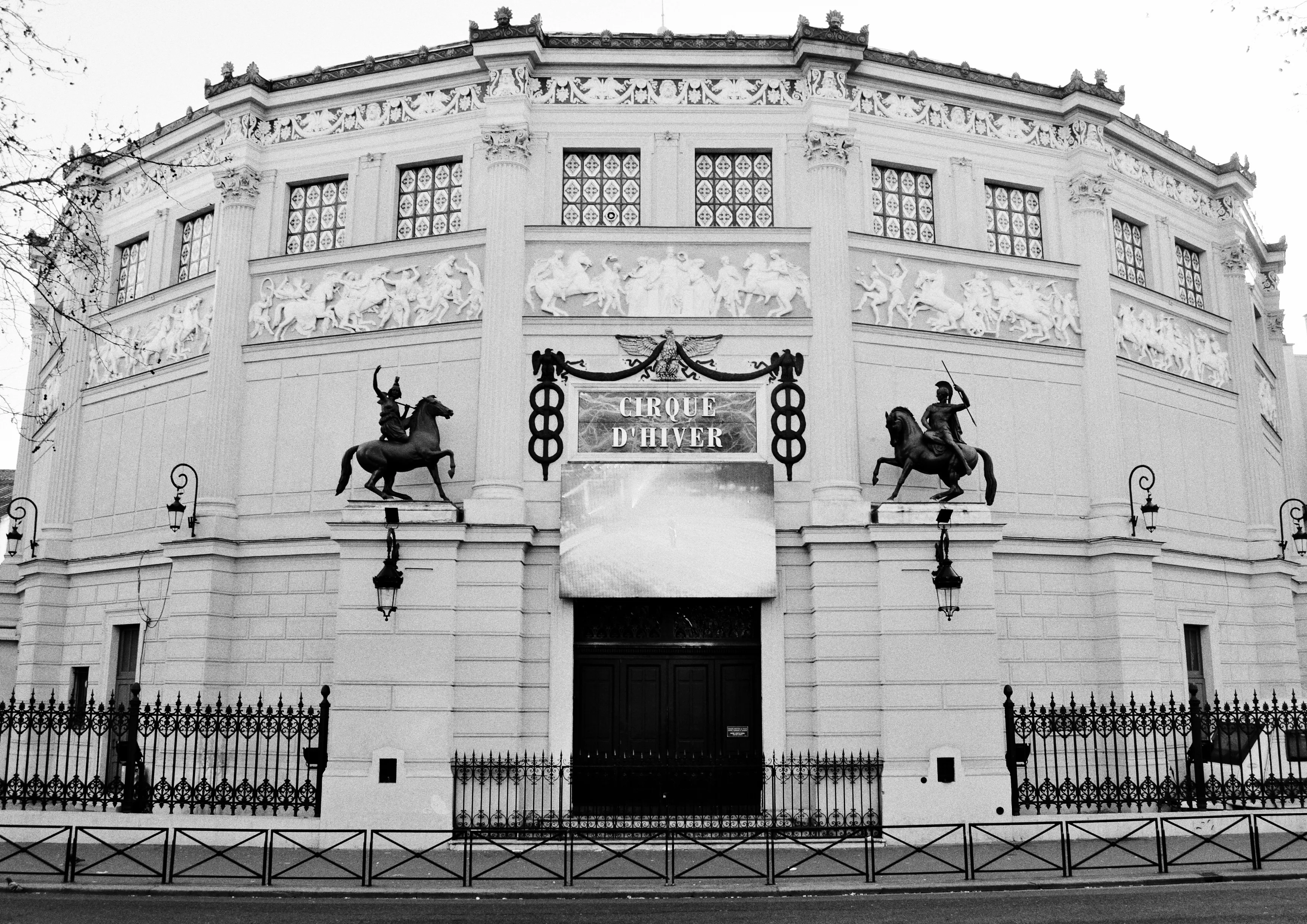 Le Cirque d'Hiver sera hôte du deuxième acte des ventes The Auction by Arqana demain soir.