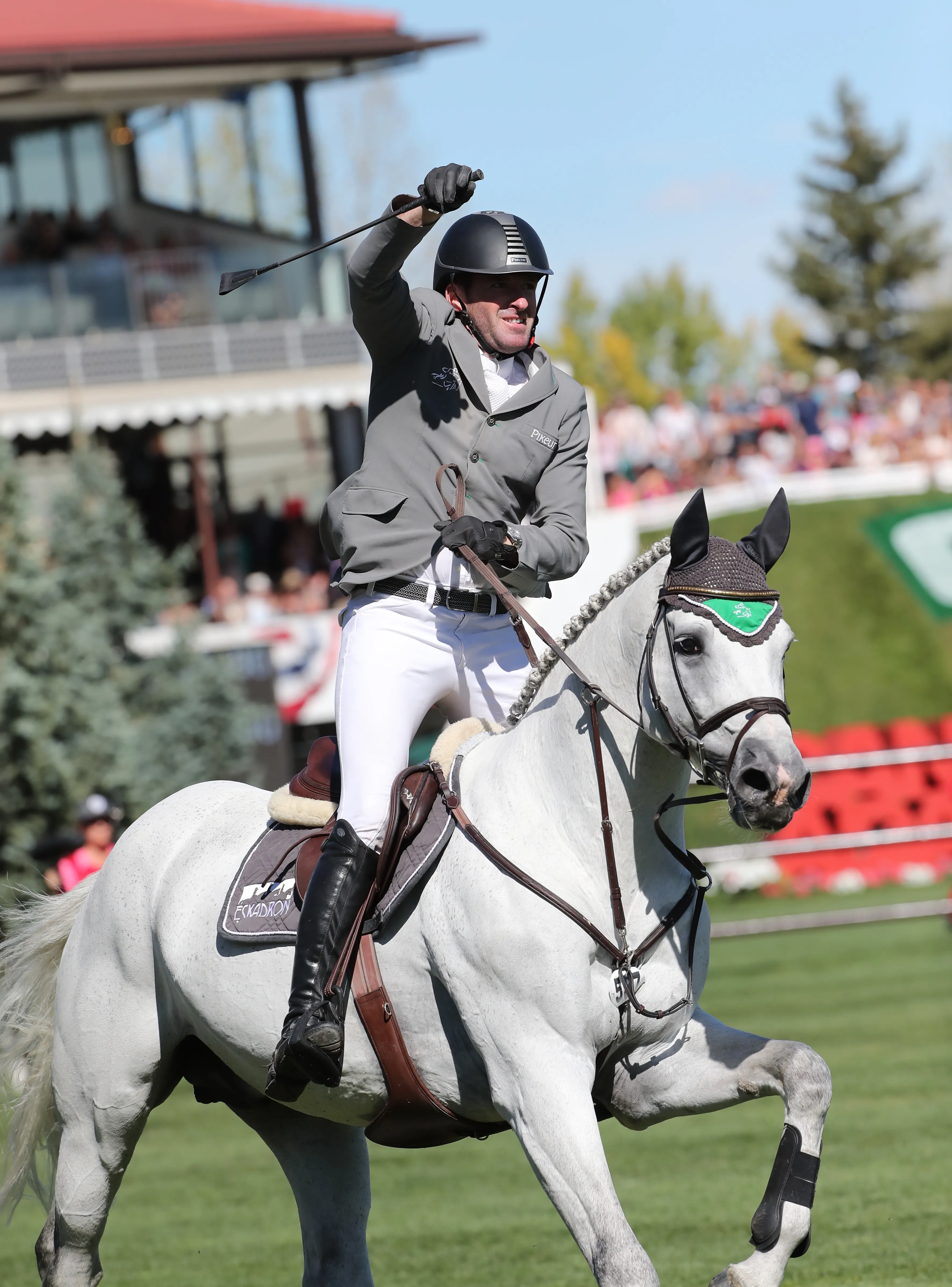 Grâce à sa victoire à Calgary, L.B. Convall est le deuxième cheval le plus riche de 2017.