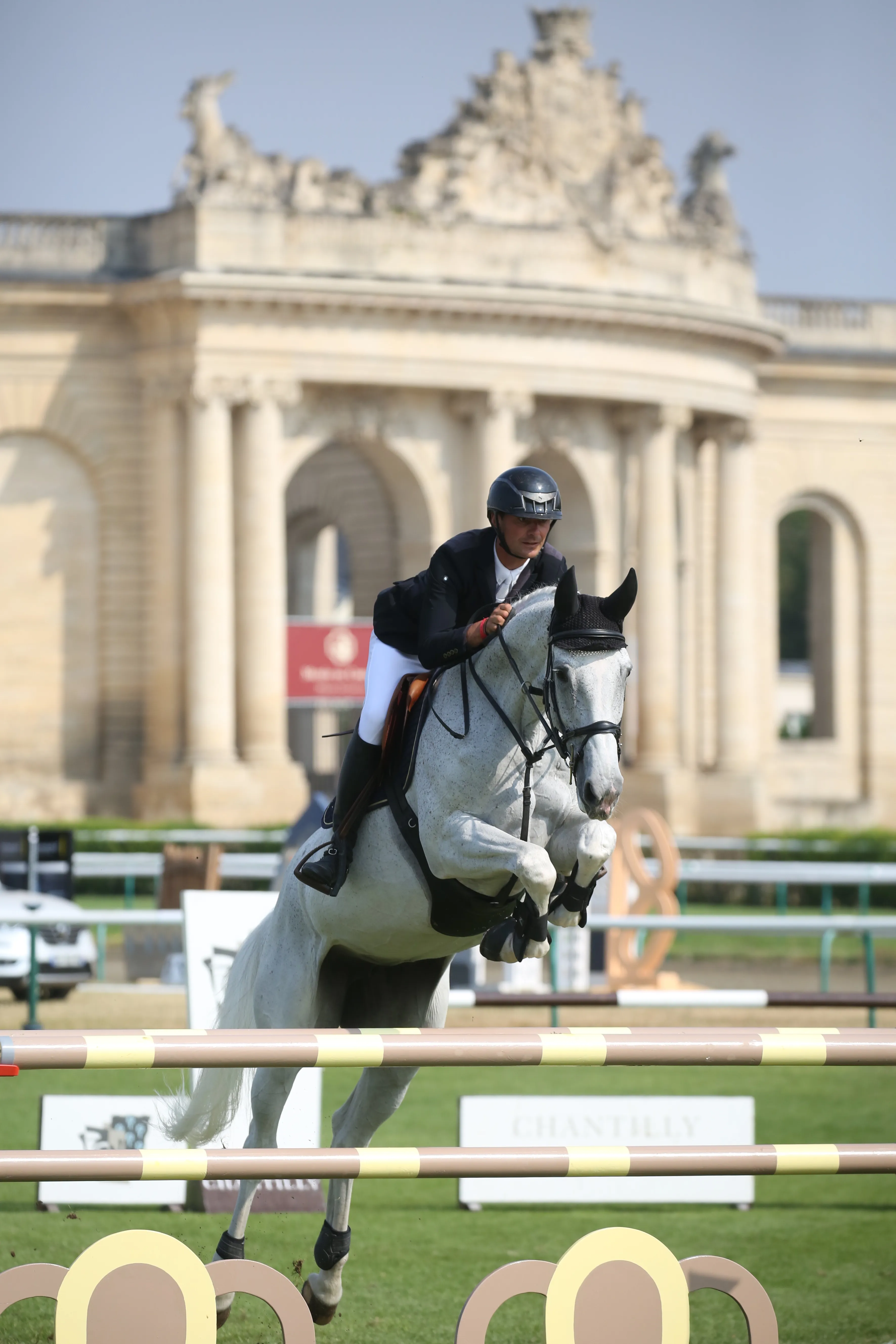 Ici à Chantilly, Ilena de Mariposa ne concourra plus avec Nicolas Delmotte.