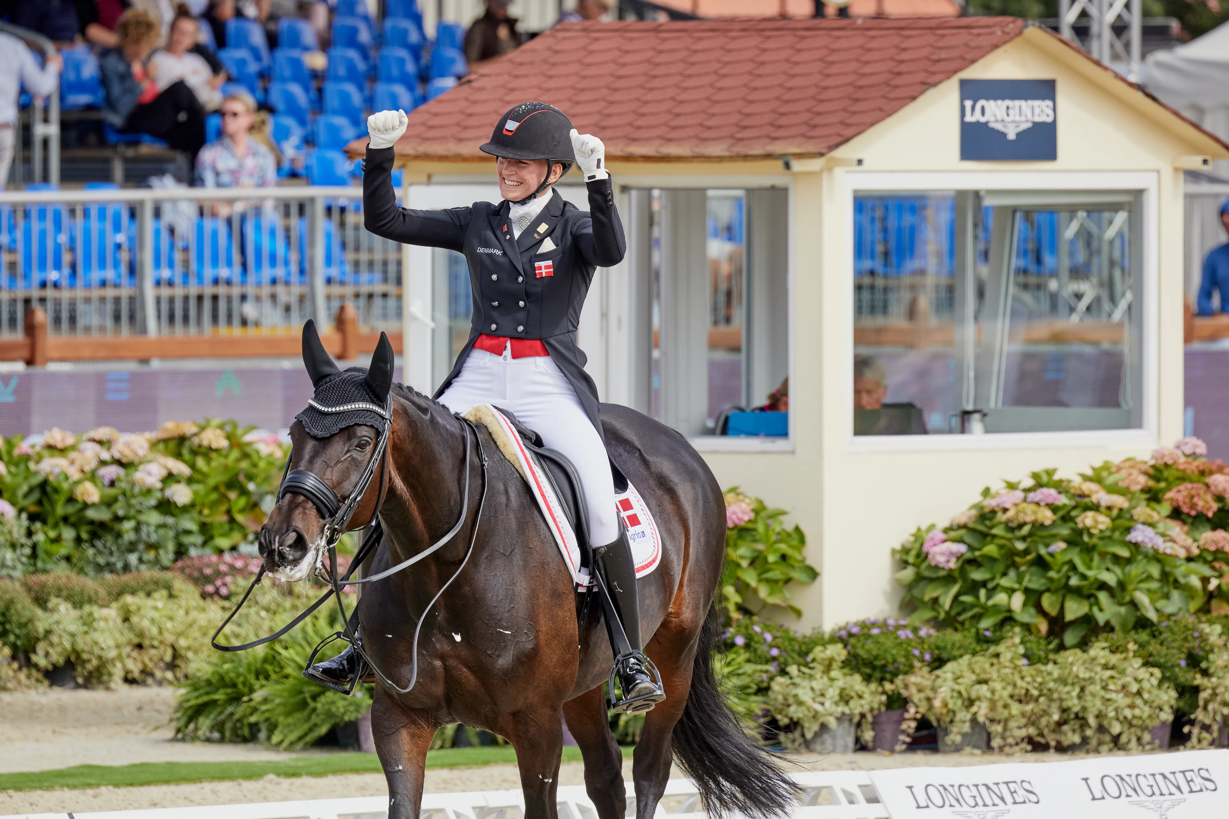 La joie de Nanna Skodborg-Merrald, en selle sur Atterupgaards Orthilia pour le Danemark.