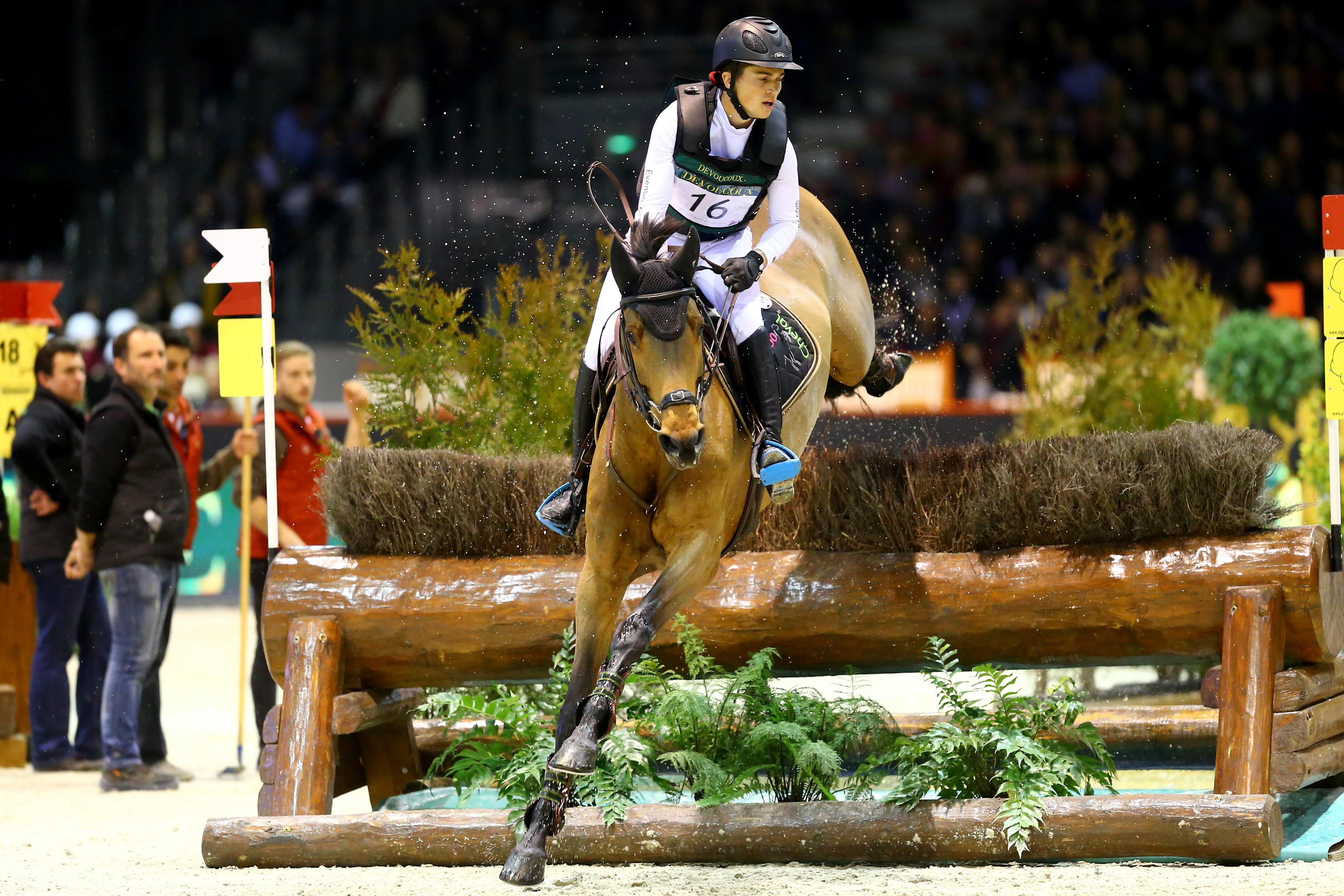 Aurélien Leroy concourt ici au Derby Indoor de Bordeaux en 2017. 