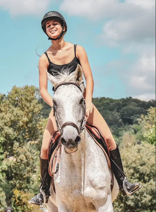  Cavalière : HELOISE Gaillard - @helorz / Photographe : @aurelie.dupraz