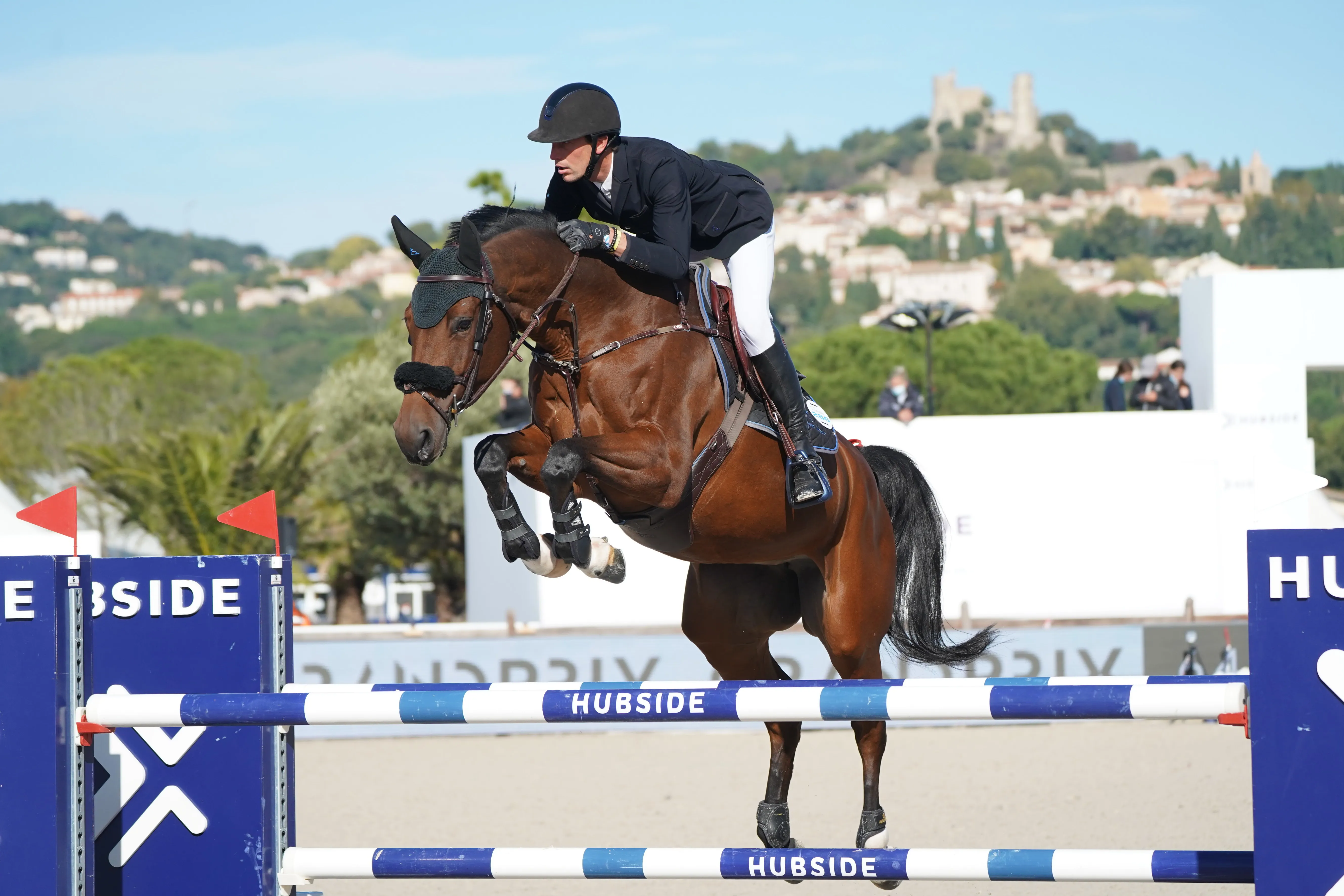 Comme de nombreux cavaliers, Kevin Staut était de la partie l'an dernier sur la piste varoise. 