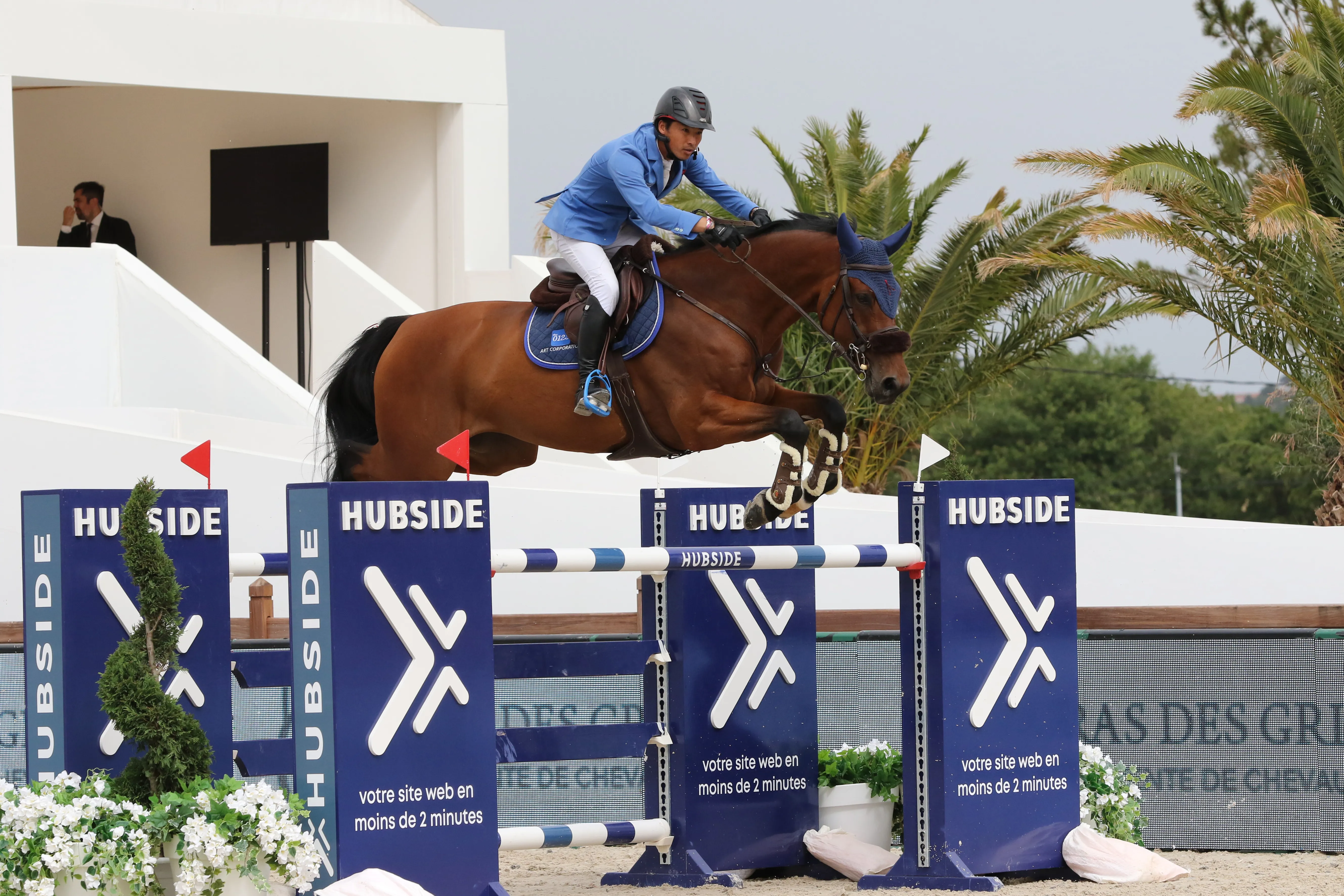 Le cavalier japonais fonde de grands espoirs en Quincy 194. 