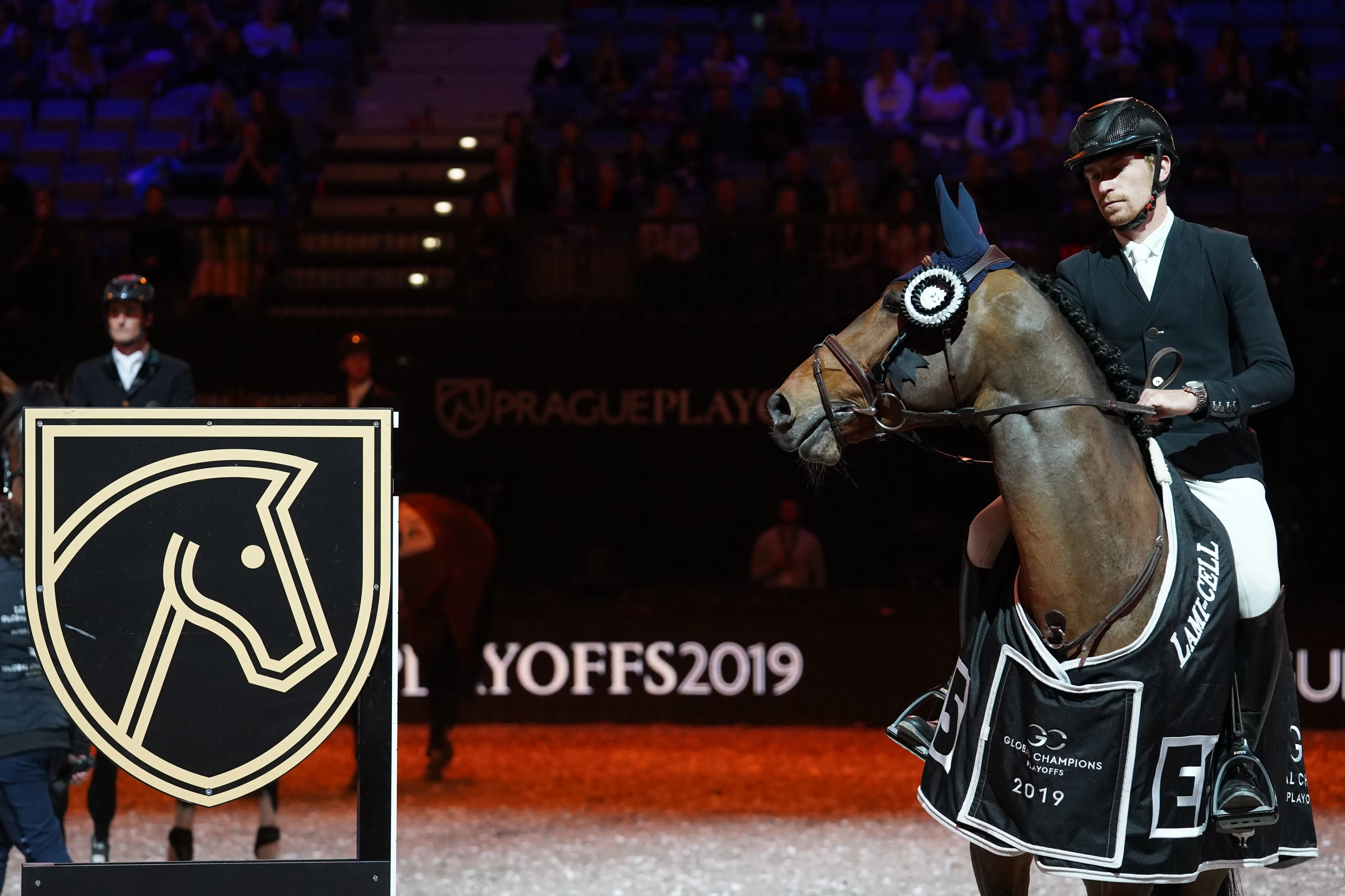 Titouan Schumacher et Atome Z après leur victoire dans une épreuve à 1,50m lors du Longines Global Champions Tour de Prague en novembre dernier.