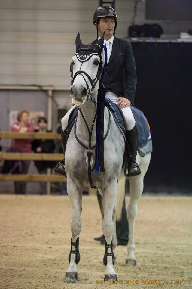 Laurent Goffinet et sa fidèle Quinette à la remise des prix du Grand Prix CSI 4* de Rouen.