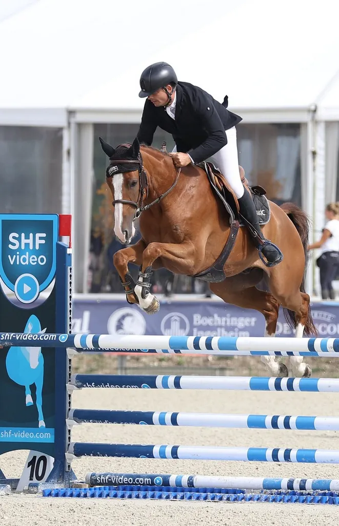 Johannes Coignoux et Label du Peu ont réussi deux sans-faute sur les pistes en sable de Fontainebleau.