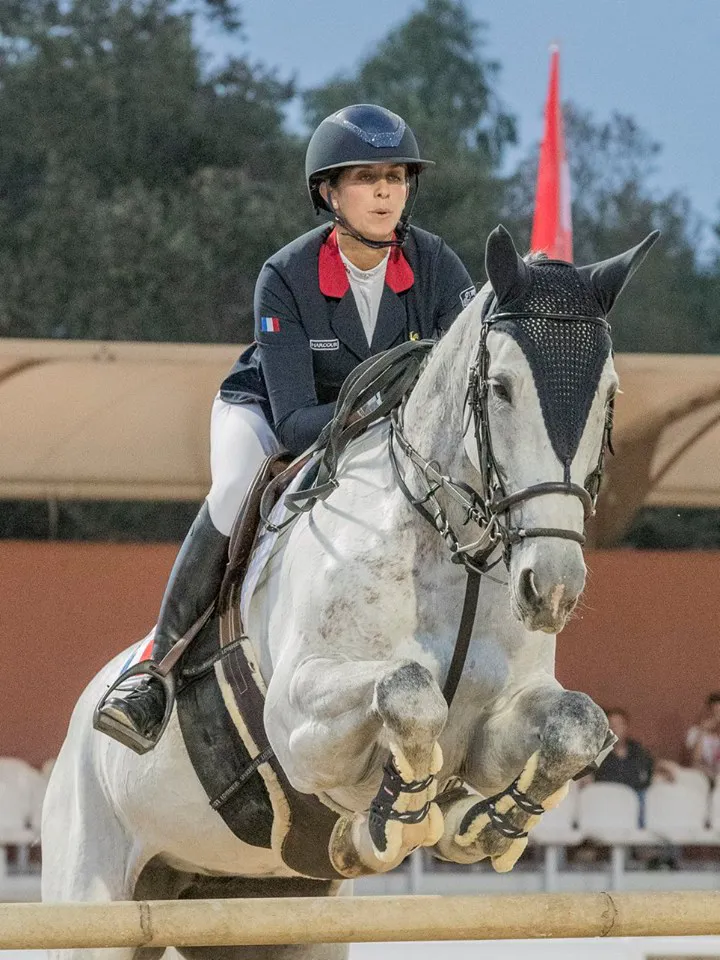 Julia Dallamano et Hoepala van het Daalhof, à la tête d'un des deux double sans faute de la soirée.