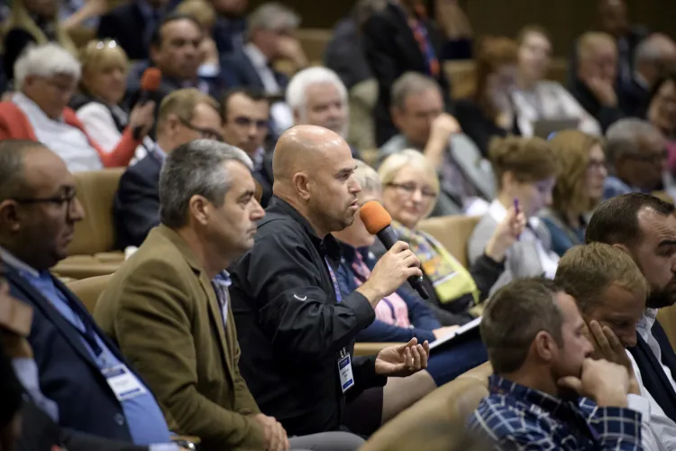 Cavalier champion du monde, marchand et éleveur, Jaume Puntí Dachs, pierre angulaire de la puissante endurance espagnole, a également pris part à ce débat.