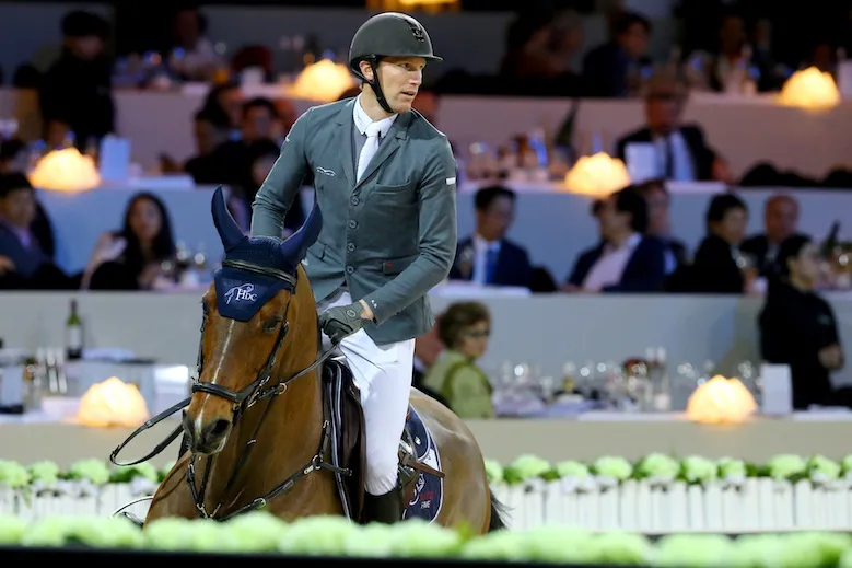 Pour la finale Coupe du monde Kevin Staut misera finalement uniquement sur For Joy van't Zorgvliet*HDC, qui a pris une belle deuxième place dans le Grand Prix CSI 5* de Hong Kong.