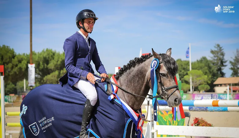 Triple sans-faute, Crazy Horse Flayelles remporte avec grandeur les sept ans