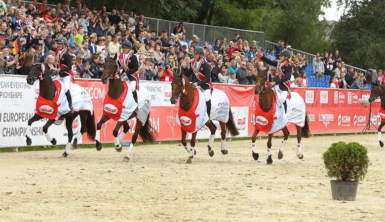 Tour d'honneur des Britanniques