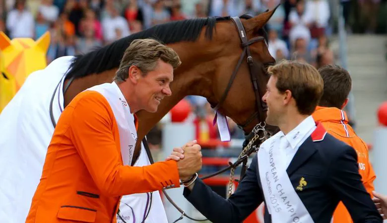 "Jeroen ne fait des tours que pour préparer son cheval et il y arrive à la perfection."