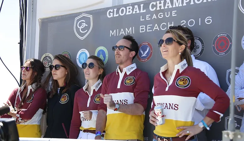 Cavaliers et Team Managers sont reconnaissables à leurs polos.