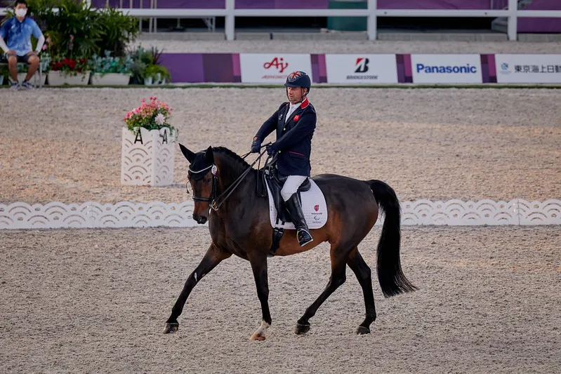 Sir Lee Pearson avec Breezer.