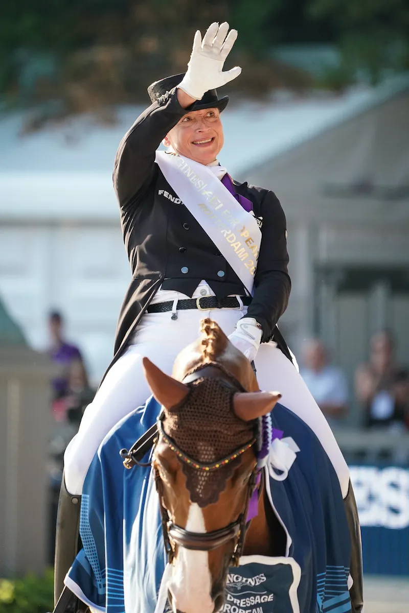 Isabell Werth et Bella Rose 2 sont au sommet du classement de dressage.