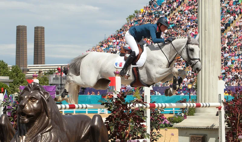 Brillant sous la selle de Pénélope Leprevost, ici aux Jeux olympiques de Londres, Mylord Carthago est l’un des grands étalons de cette souche.