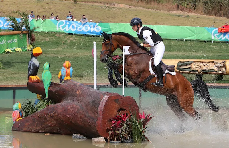 L’Allemande Julia Krajewski et Samouraï du Thot, vice-champions olympiques par équipes de complet en 2016 à Rio de Janeiro.