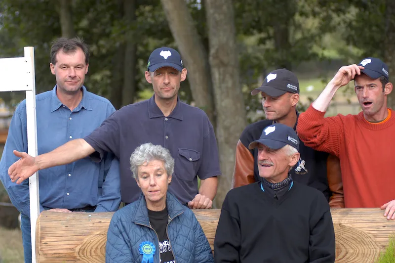 Sur ce cliché datant de 2004, on retrouve Bernadette et André Le Goupil, entourés de leur quatre fils.