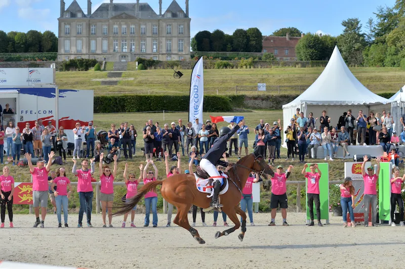 À l’image ici de Karim Laghouag, les lauréats ne manquent jamais de rendre hommage au public et aux nombreux bénévoles qui s’activent à la réussite de l’événement.