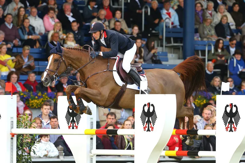 À ce jour, Estoy Aqui de Muze*HDC, ici avec Kevin Staut lors de la Coupe des nations d’Aix-la-Chapelle, reste la plus glorieuse fille de l’étalon gris.
