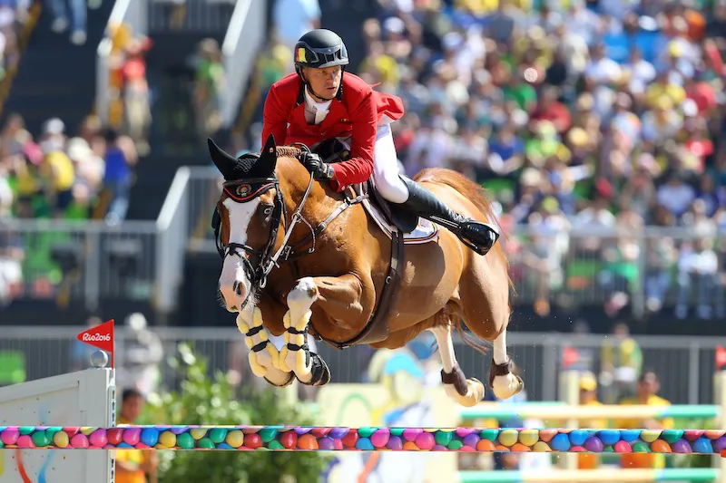 Lauréat du Grand Prix de France à La Baule, Grand Cru van de Rozenberg a endossé les espoirs de la Belgique aux Jeux olympiques de Rio, se hissant jusqu’en finale individuelle avec Jérôme Guéry.