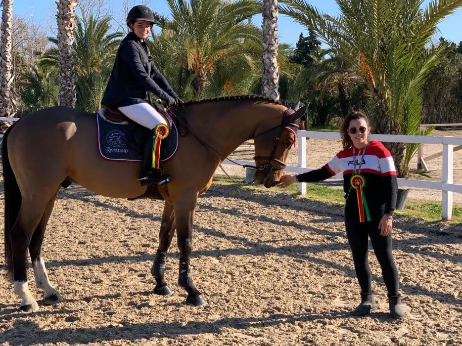Au début de l'année, Ninon Castex s'est rendu à Oliva, en Espagne, pendant quinze jours.