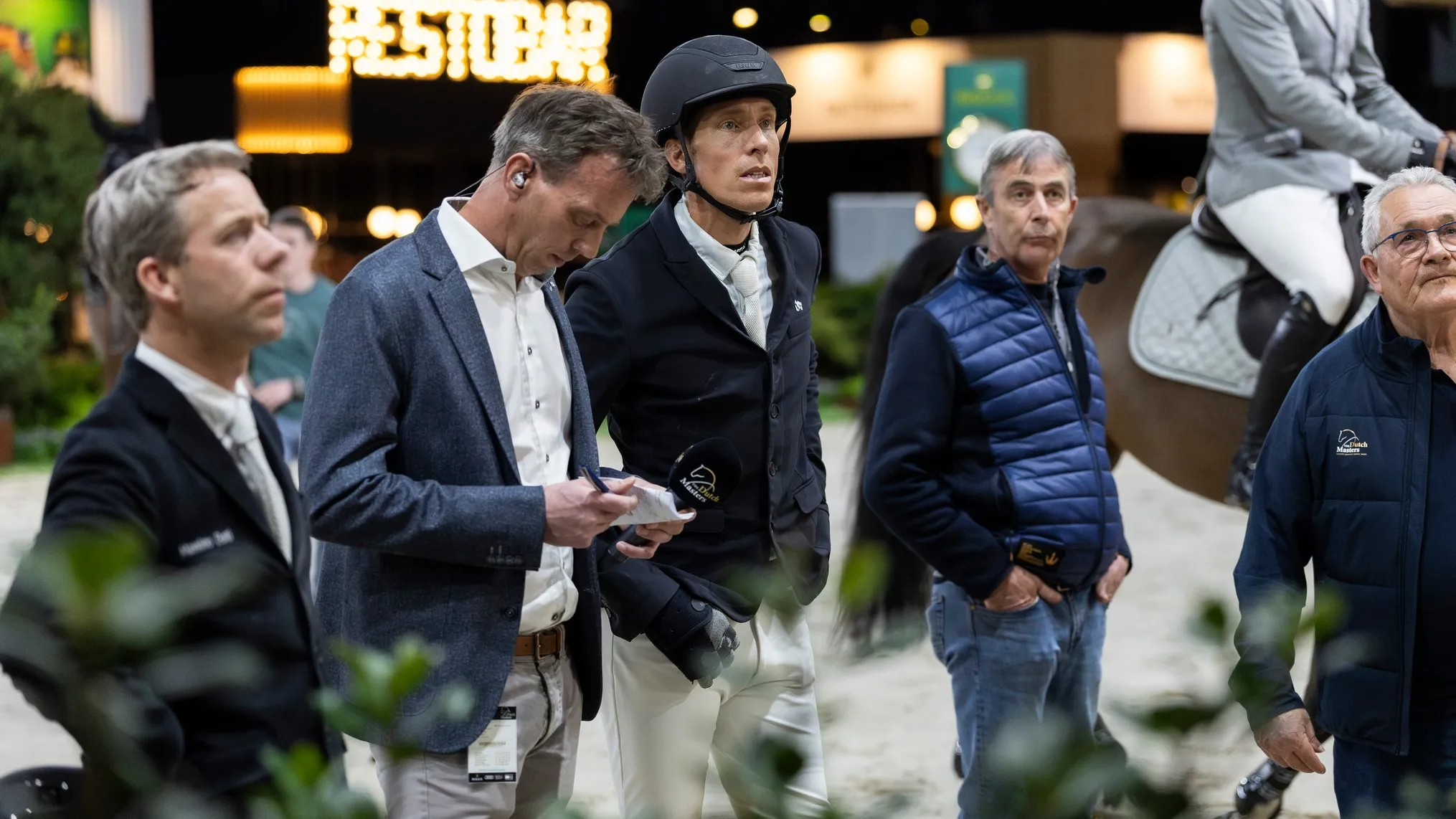 Les Néerlandais Jeroen Dubbeldam et Harrie Smolders ont assuré l'animation et les commentaires.