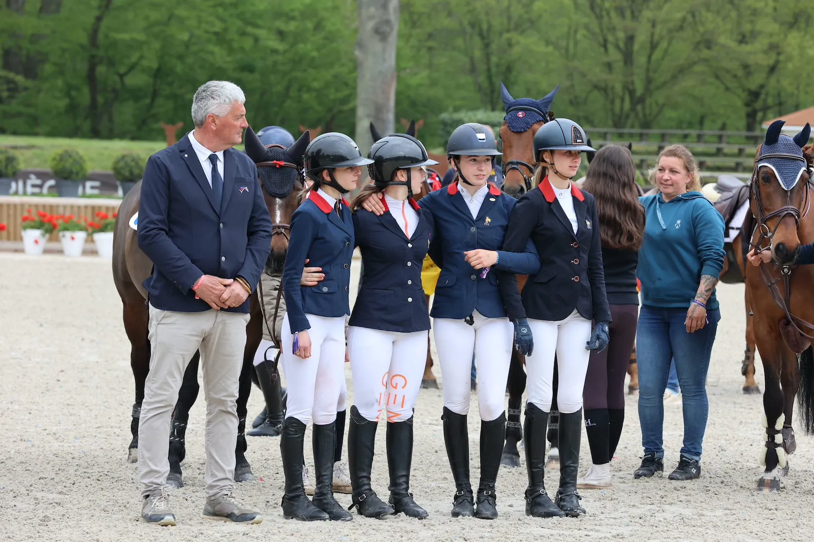 La journée de samedi a débuté avec la deuxième place des Poneys dans la Coupe des nations!