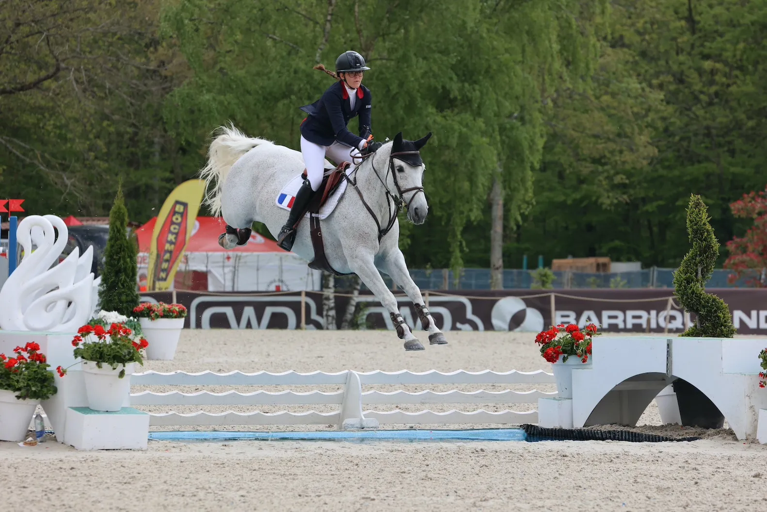 Un beau Grand Prix de Jade Laderach et Mezoetje.