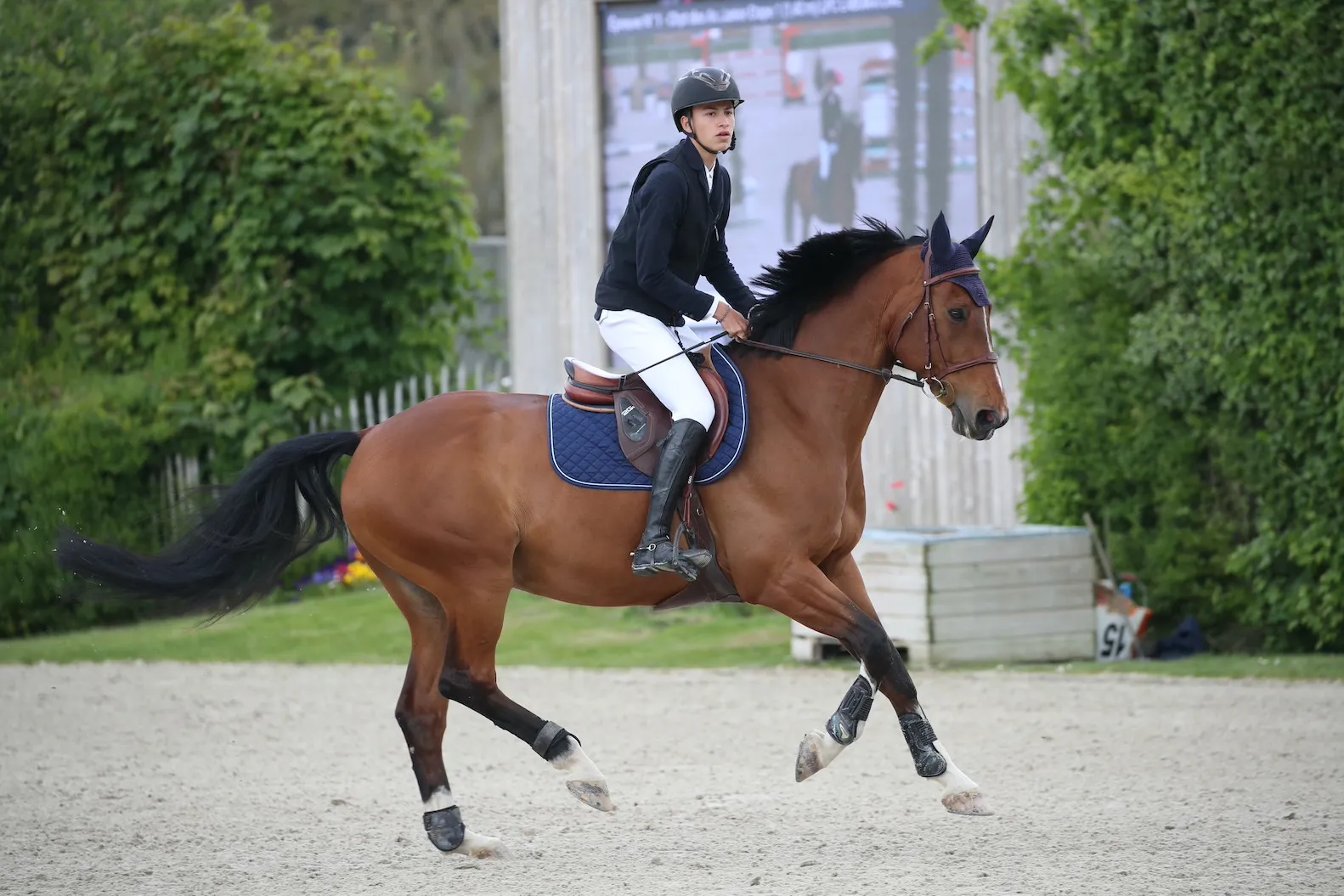 Ewen China, tout en simplicité avec Bacchus d'Ecames.