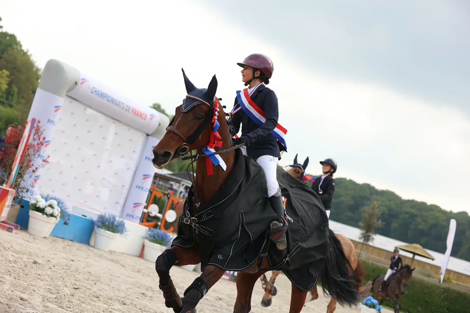 Les championnes de France Minimes: Zoé Vageon Ledy et Arkana Messipierre.