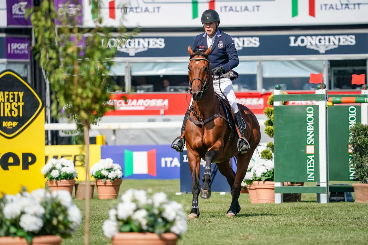 Médaillés d'or par équipes, Jens Fredricson et Markan Cosmopolit sont en tête du classement individuel.