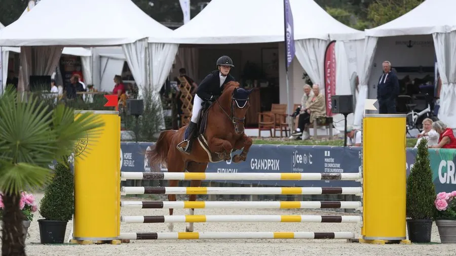 Marine Serpaggi et Spirou de l’Othain (Z, Hunters Scendro x Nidor Platiere), cinquante-septième au Top 100, se sont démarqués et ont décroché la deuxième place avec eux aussi 2,5 points.