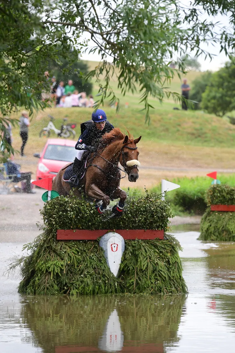 Zazie Gardeau et César de Commarin LA ont été sacrés champions d'Europe Jeunes cavaliers à Hartpury cet été.
