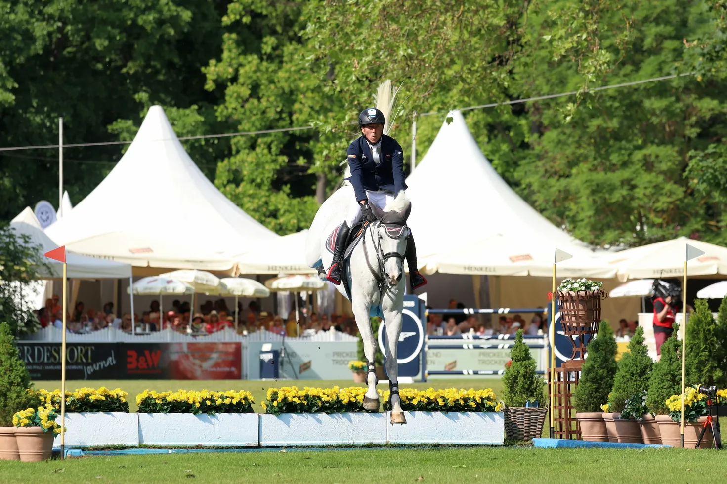 Hans-Dieter Dreher et Cous Cous n'ont accusé que quatre centièmes de retard sur les vainqueurs. 