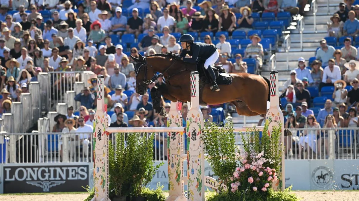 La championne du monde par équipes américaine a terminé son épreuve pénalisée seulement de quatre points dans le barrage (38’’24), la positionnant deuxième du classement final.