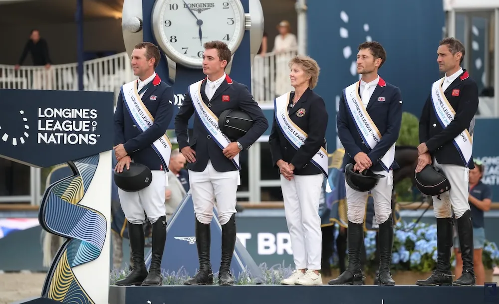 La Grande-Bretagne a soulevé le trophée aujourd'hui.