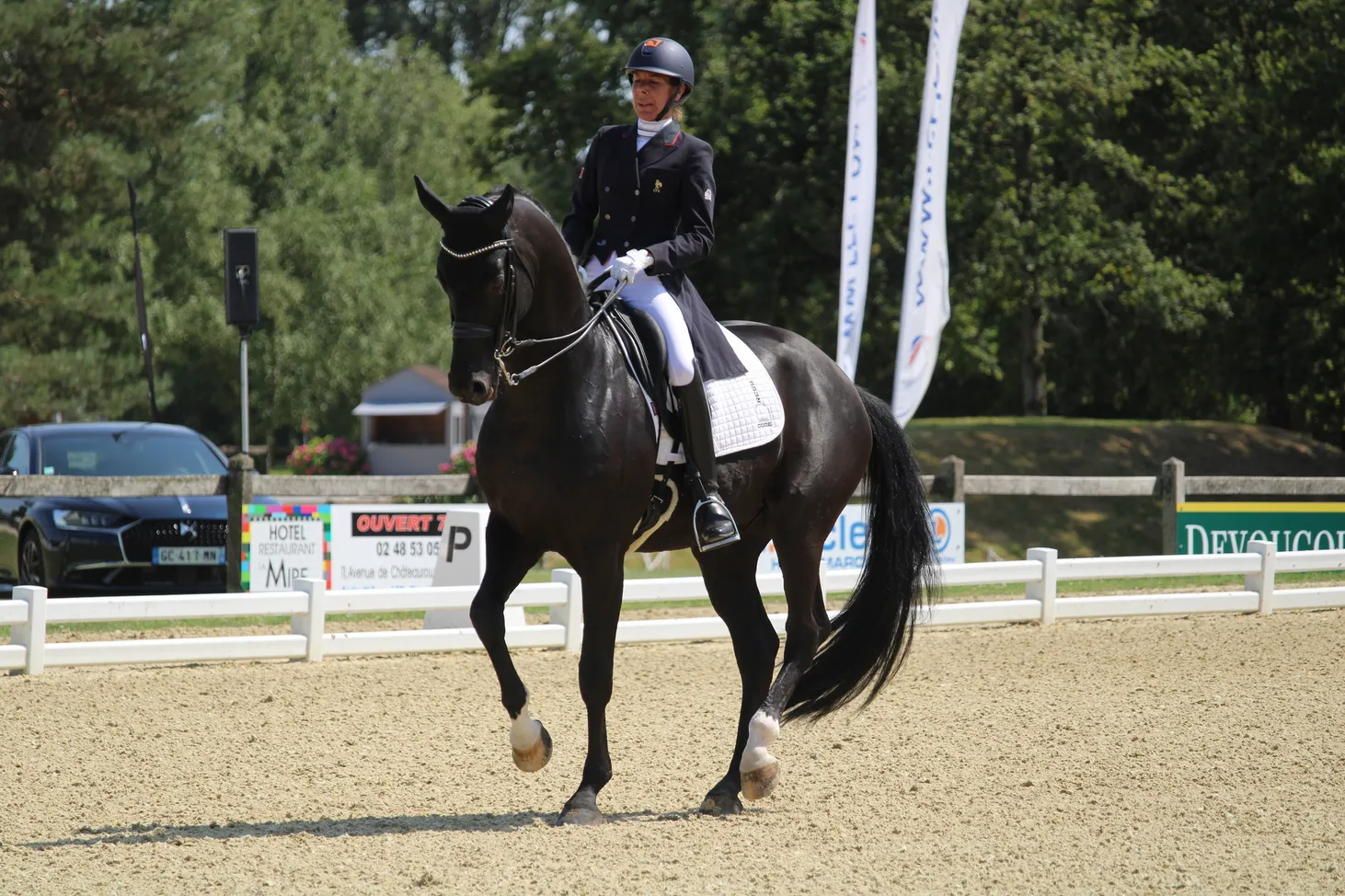 Dans le Grand Prix comme le Spécial, Stéphanie Brieussel et Devonport ont notamment capitalisé sur leur piaffer.