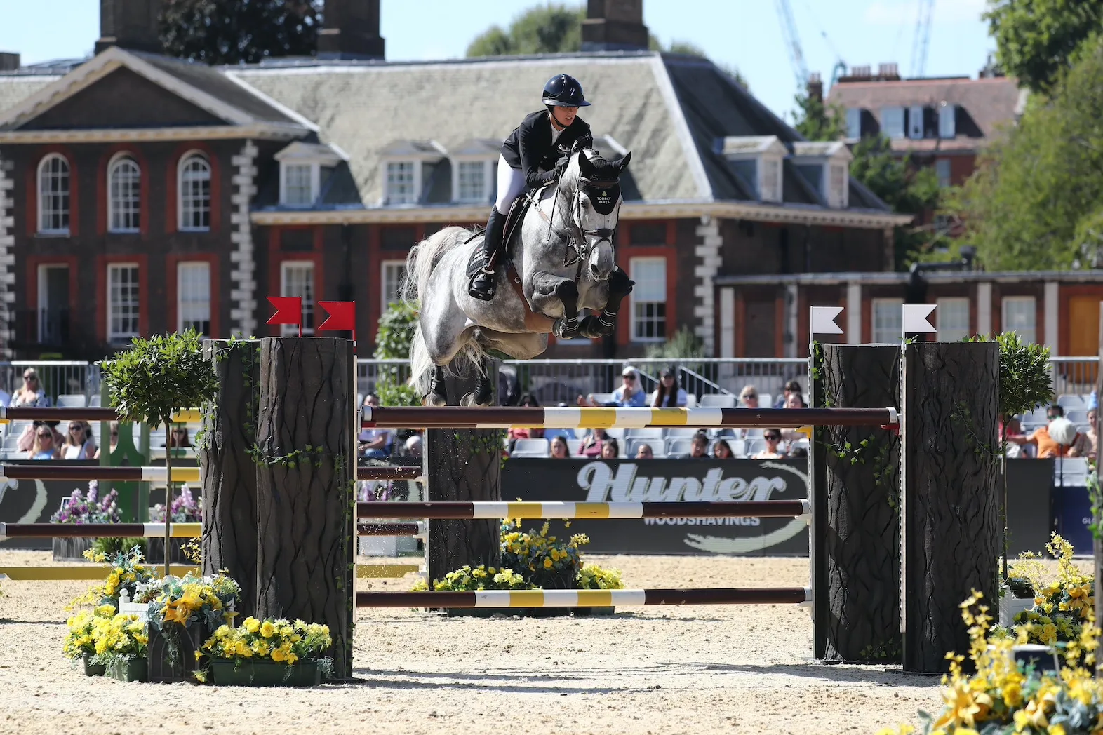 Qu'il s'agisse de Nina Mallevaey ou de Cartier SR, un avenir radieux semble prévu pour les deux complices!