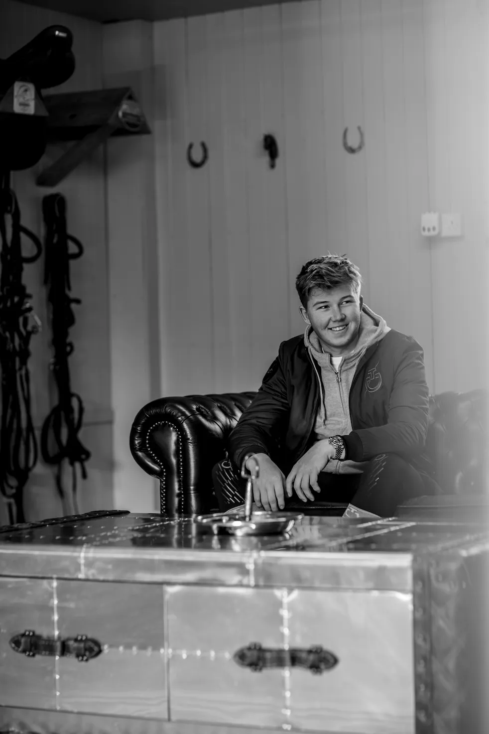 Retrouvez un entretien avec Harry Charles dans ce numéro du magazine GRANDPRIX.