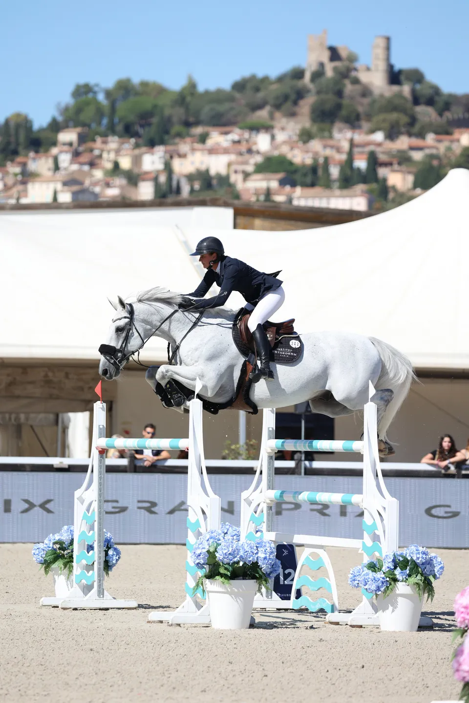 Bingo Del Tondou a terminé deuxième sous la selle de Pénélope Leprévost
