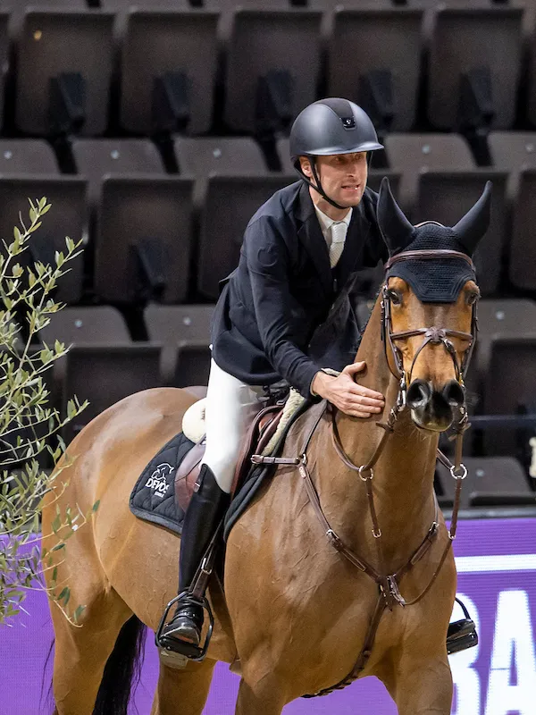 Pieter Devos et Casual DV.