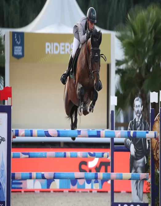 Stephan de Freitas Barcha et Dinozo Imperio Egipcio.