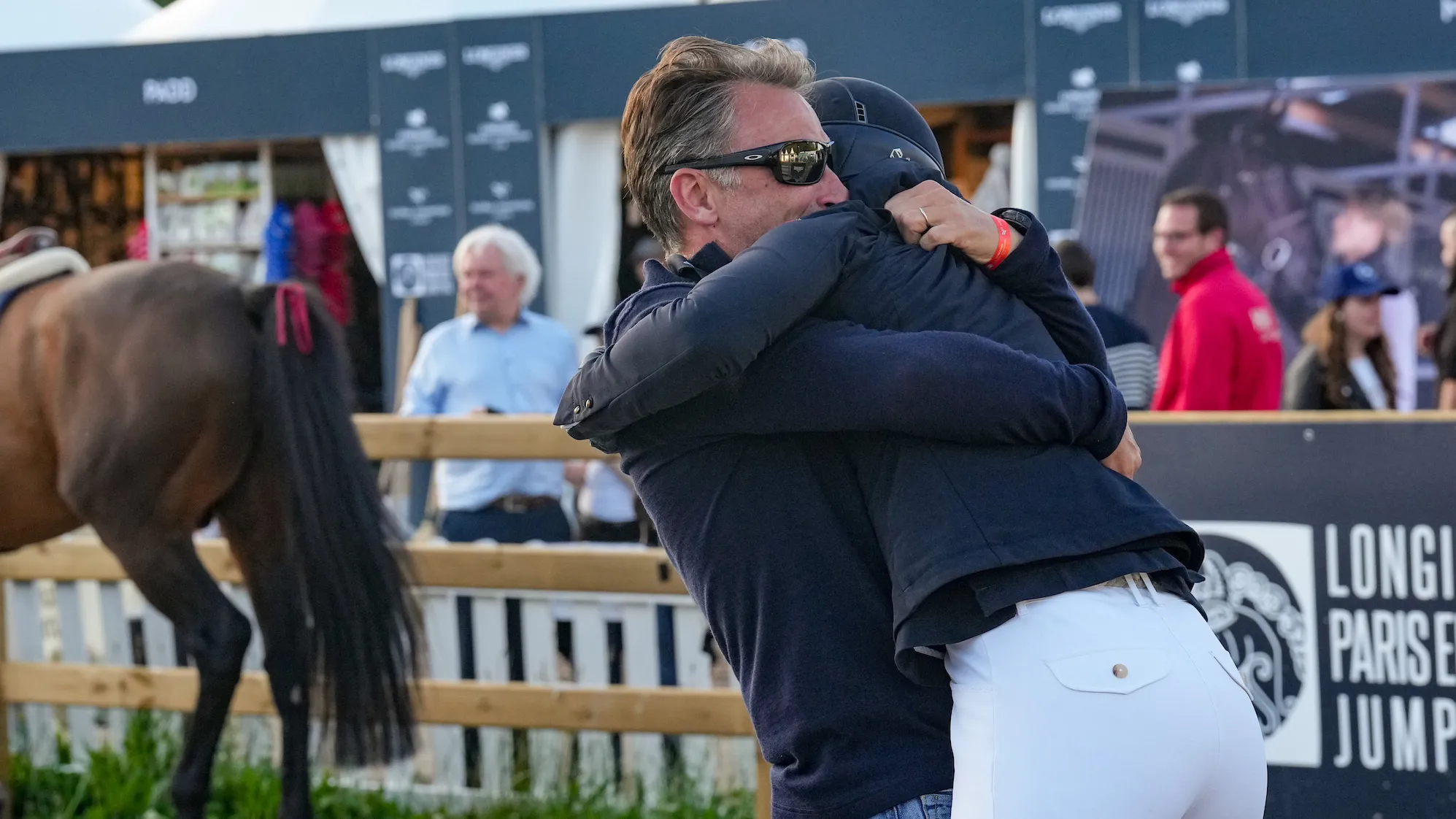 Que d’émotion de retour au paddock ! 