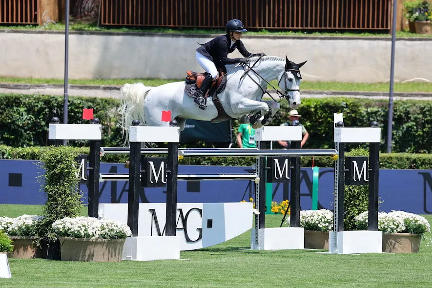 Elisa Chimirri aux rênes de Calandro lors de l’épreuve à 1,45m à l’occasion du CSIO 5* de Rome, le jeudi 25 mai 2023