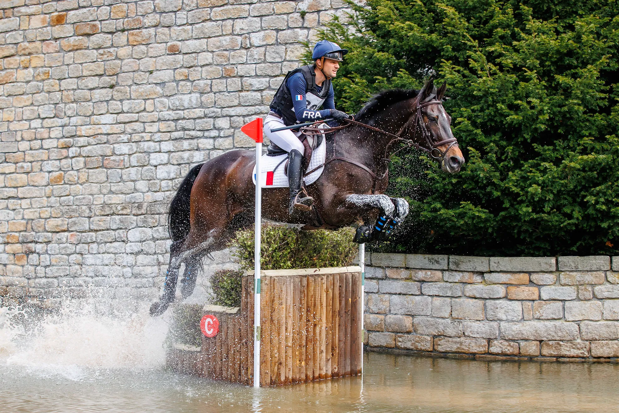 Nicolas Touzaint et Absolut Gold*HDC.