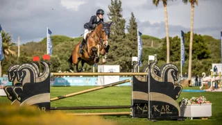 Niamh McEvoy et Olympic GL FVD ont été les plus solides hier sur la piste en herbe d'honneur de Vejer.