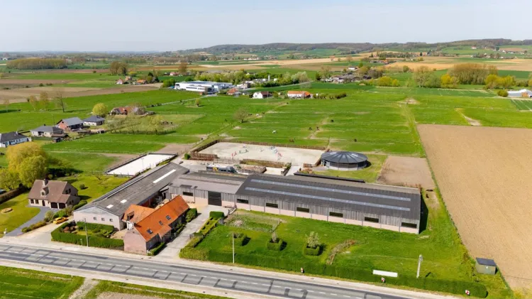 Gelegen op een goed bereikbare locatie in de mooie Vlaamse Ardennen