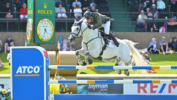 L'Irlandais Daniel Coyle et Incredible ont remporté le dernier Grand Prix de la série de compétitions 5* organisées à Spruce Meadows.